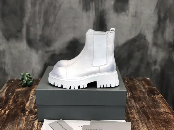 Women's Platform Chelsea Ankle Boots image 1