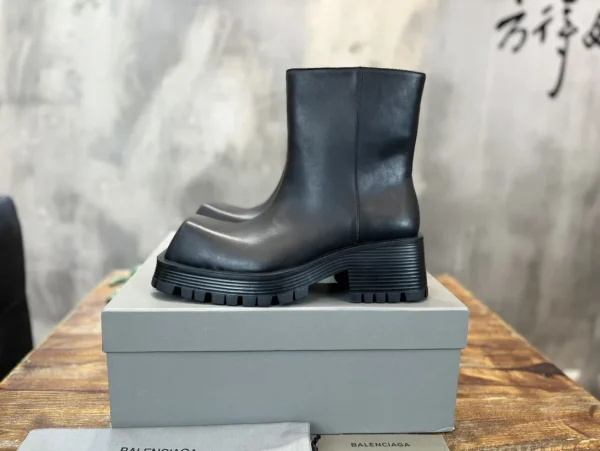 Balenciaga Trooper Men's Ankle Boots image 1