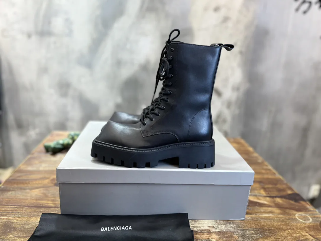 Lace-up Martin Boots image 1