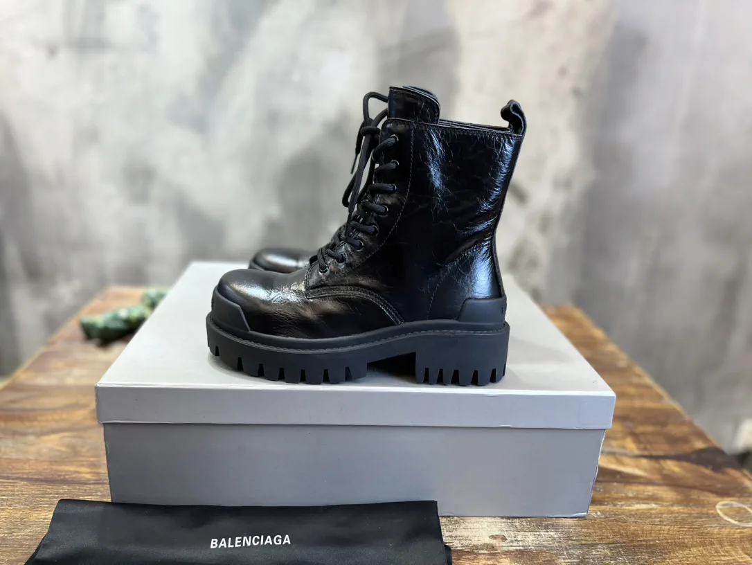 Lace-up Martin Boots image 1