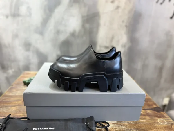 Balenciaga Bulldozer Low-Top Derby Shoes image 1