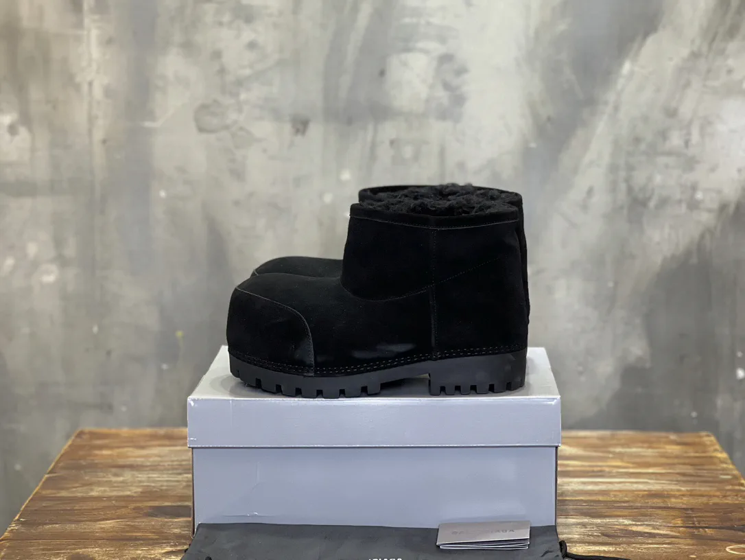 Balenciaga Skiwear Alaska Snow Boots image 1