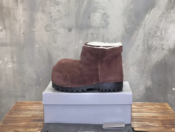 Balenciaga Skiwear Alaska Snow Boots image 1