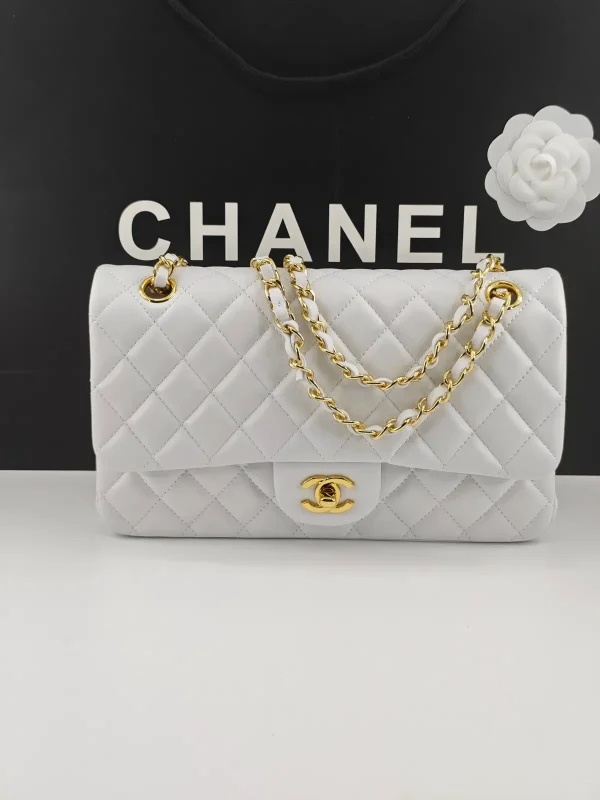 Chanel White Quilted Shoulder Bag image 1