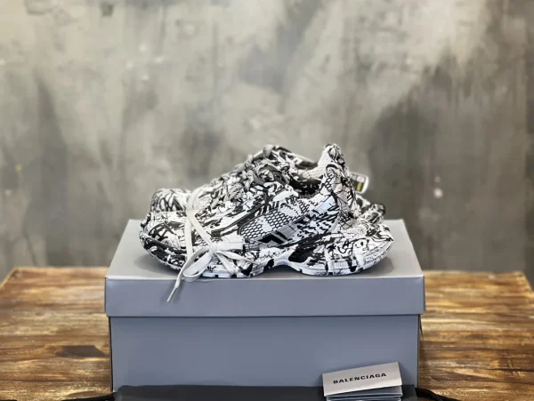 Balenciaga 3XL Sneaker Graffiti Chunky Shoes image 1