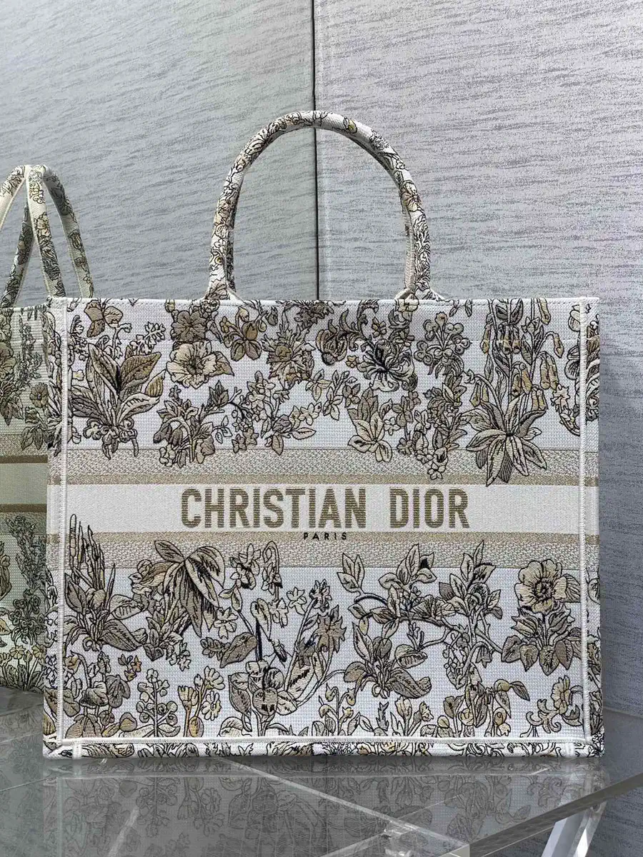 Dior Floral Pattern Tote Bag image 1
