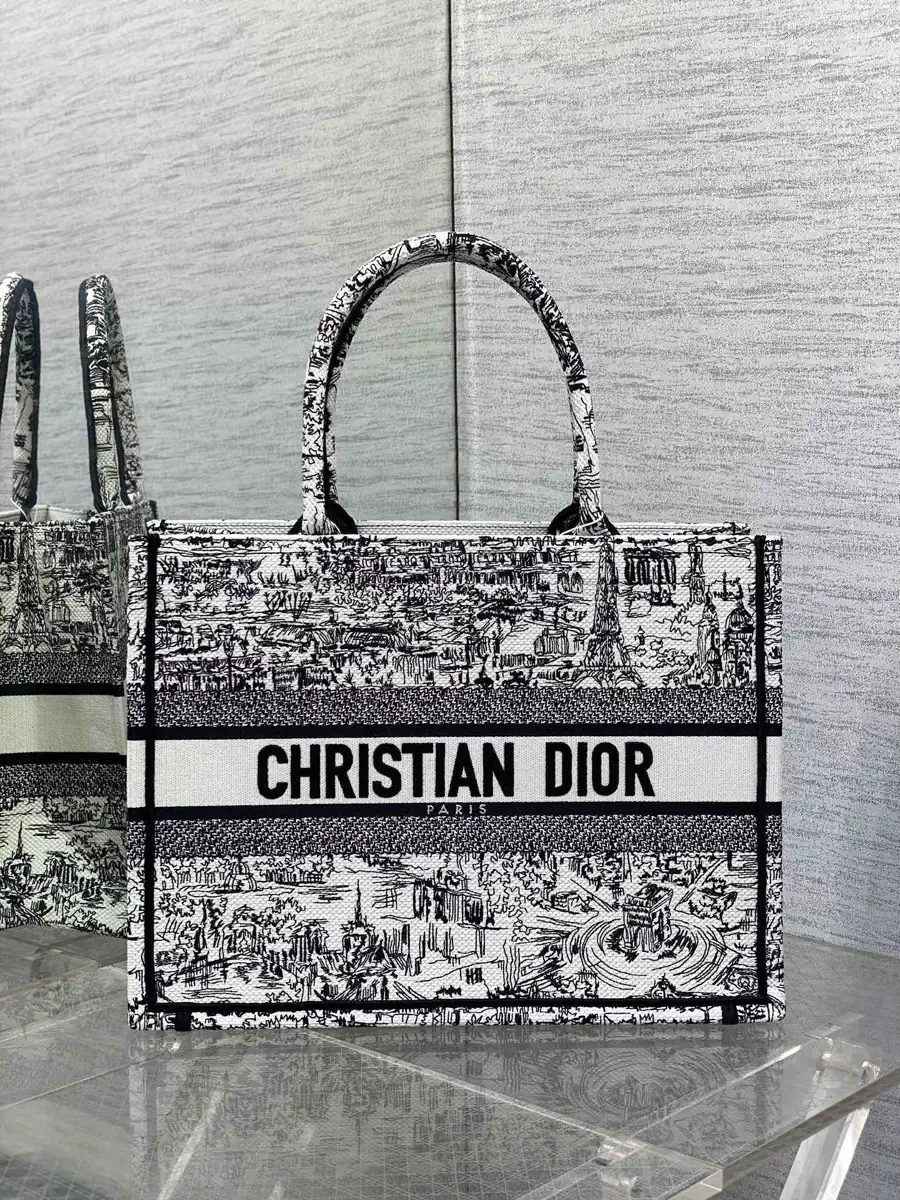 Dior Paris Street Scene Print Tote Bag image 1