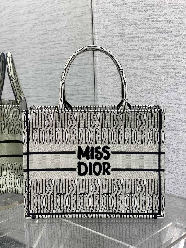Dior Miss Dior Embroidered Tote Bag image 1