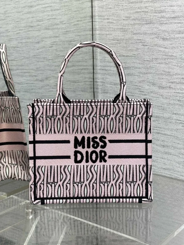 Dior Miss Dior Embroidered Tote Bag image 1