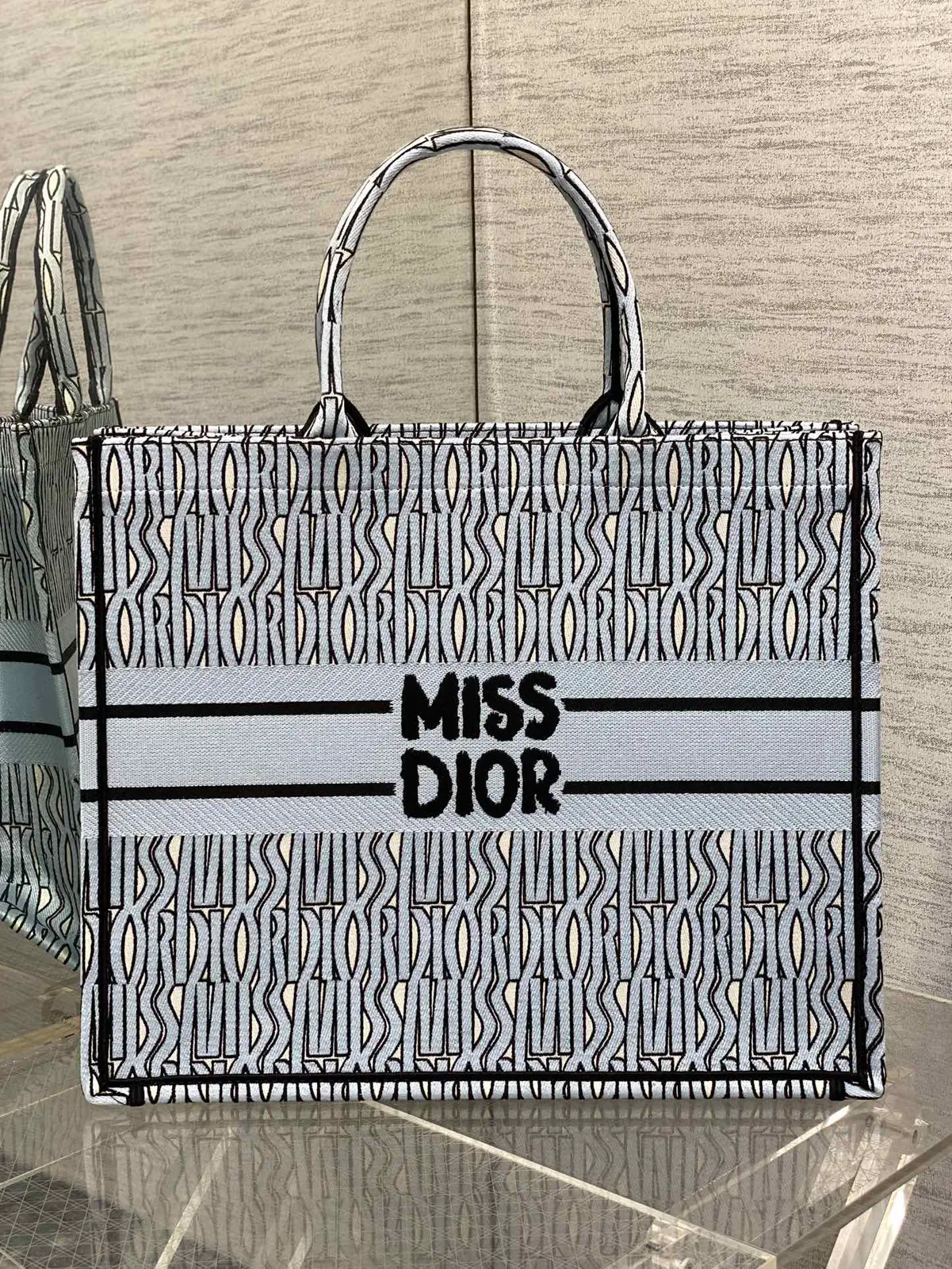 Dior Miss Dior Embroidered Tote Bag image 1
