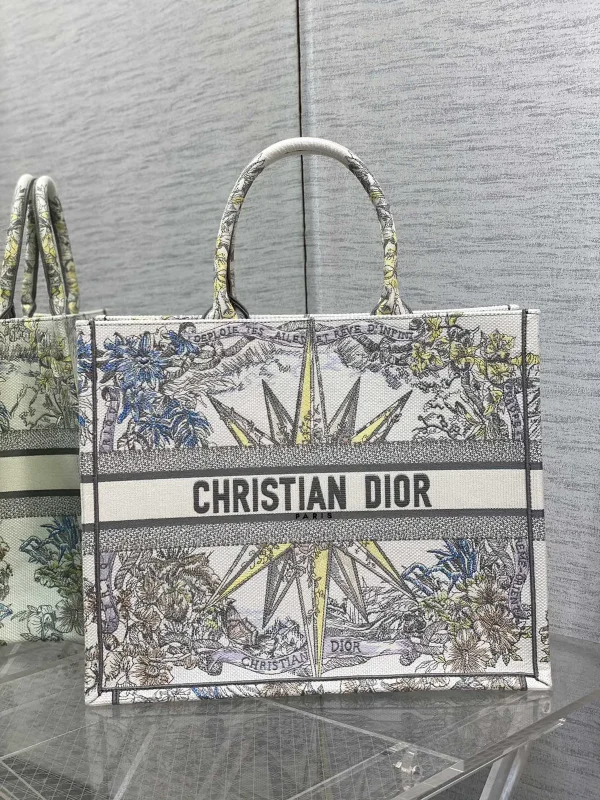 Dior Floral Star Embroidered Tote Bag image 1