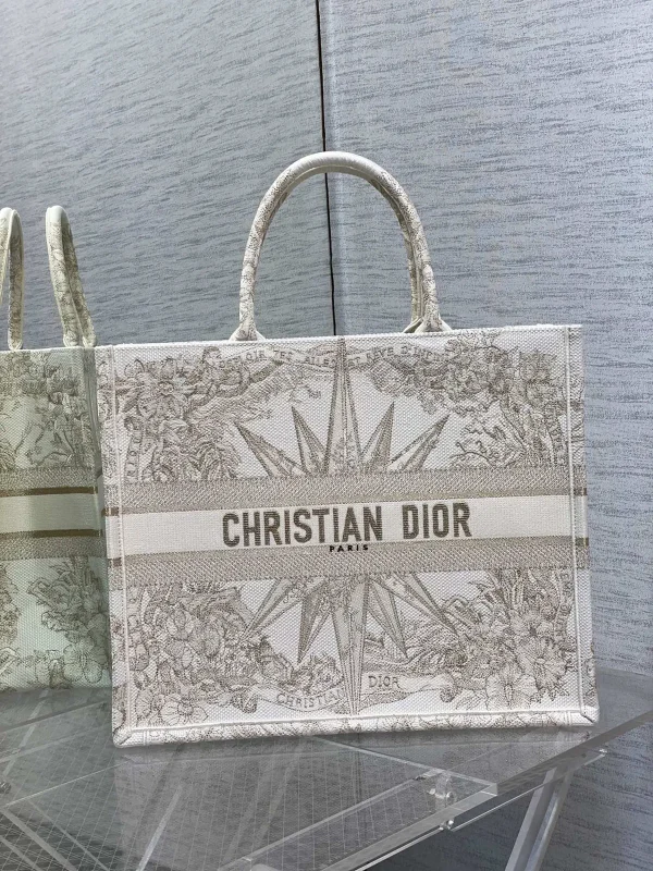 Dior Embroidered Pattern Tote Bag image 1