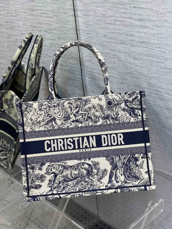 Dior Tiger Embroidered Tote Bag image 1