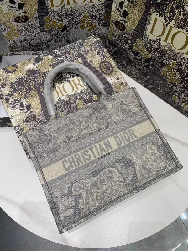 Dior Grey Tiger Embroidered Tote Bag image 1
