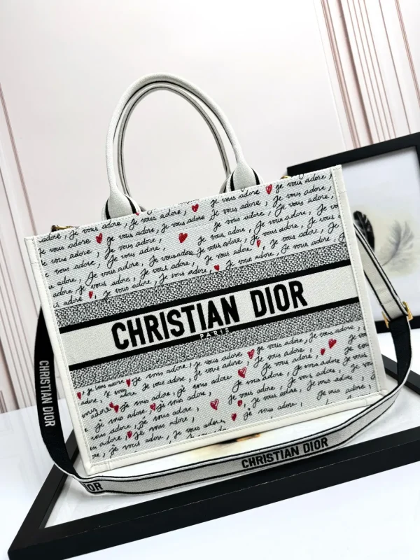 Dior Printed Tote Bag with Detachable Shoulder Strap image 1