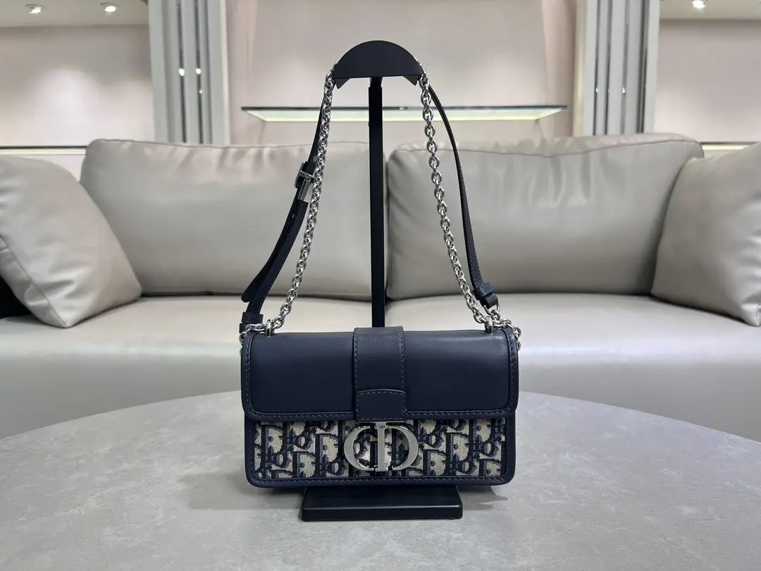 Dior 30 Montaigne East-West Chain Bag with Oblique Print image 1