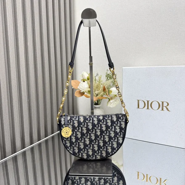 Dior Oblique Monogram Callisto Hobo Shoulder Bag image 1