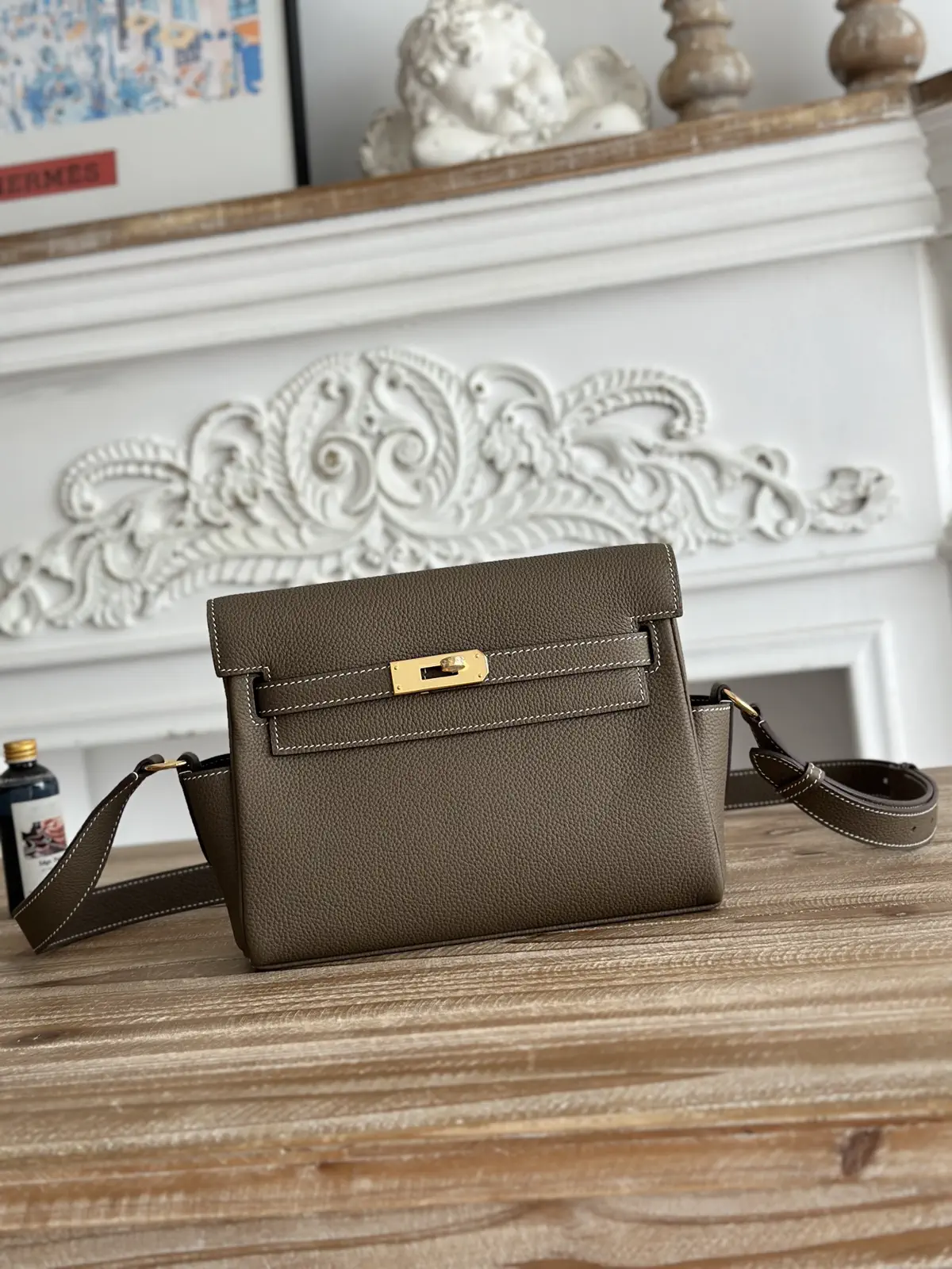 Hermès Kelly Messenger Crossbody Bag image 1