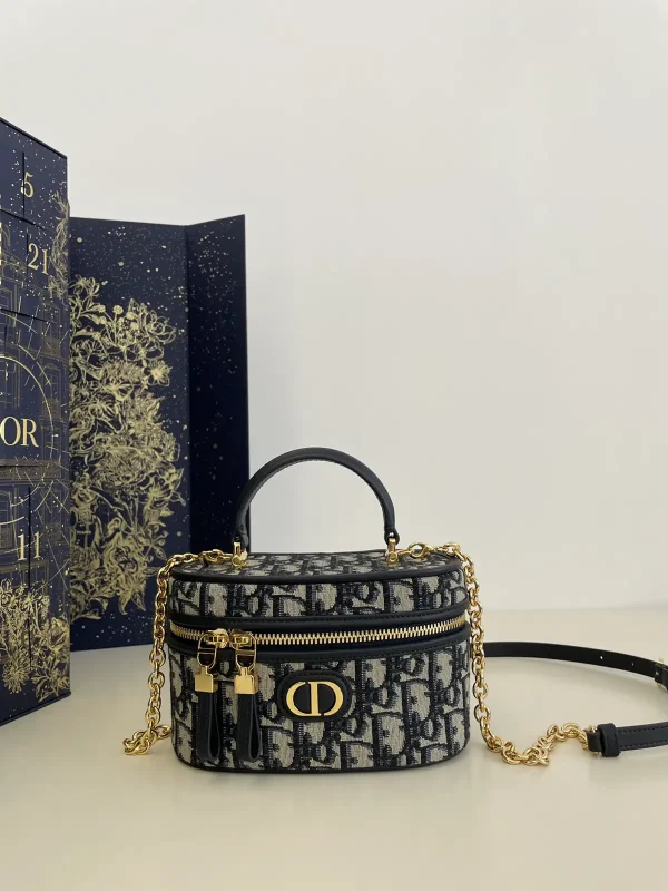 Dior 30 Montaigne Mini Vanity Bag image 1
