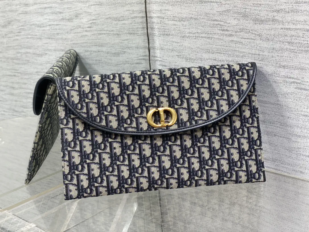 Dior 30 Montaigne Oblique Monogram Clutch image 1