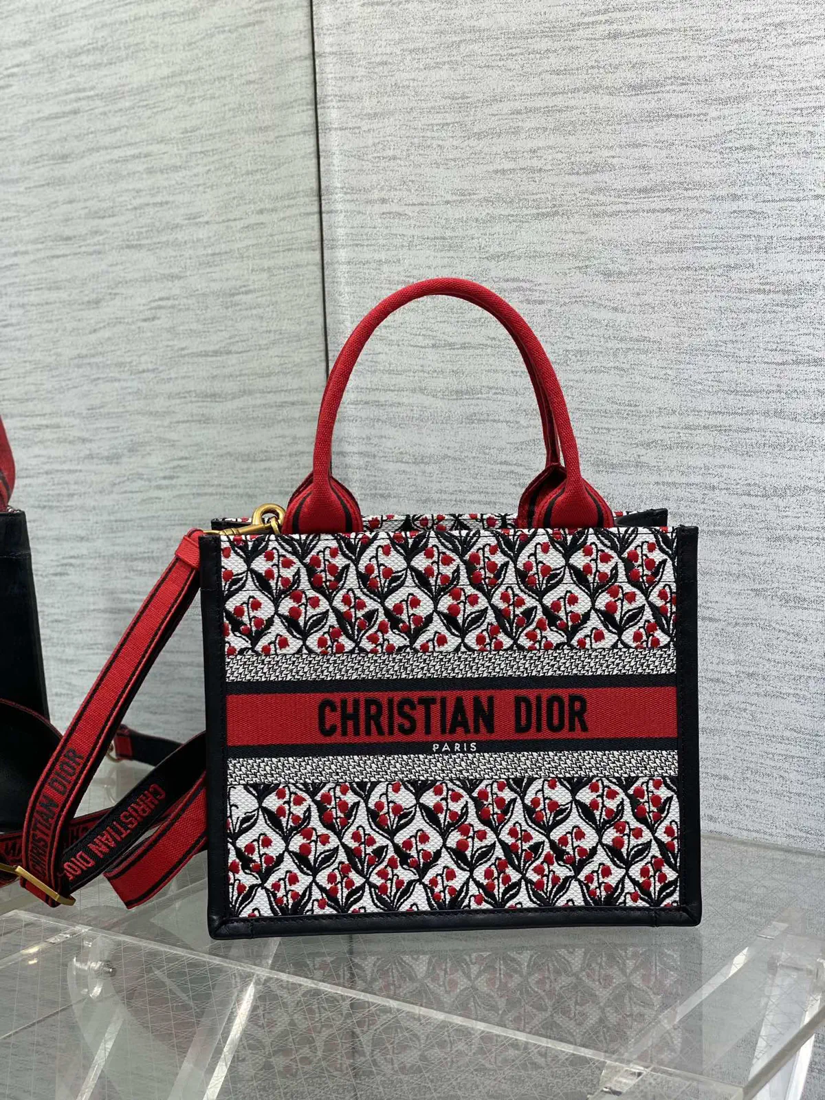 Dior Floral Print Tote Bag with Adjustable Shoulder Strap image 1