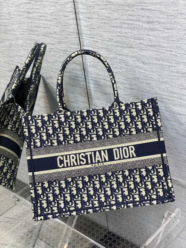 Dior Oblique Pattern Tote Bag image 1