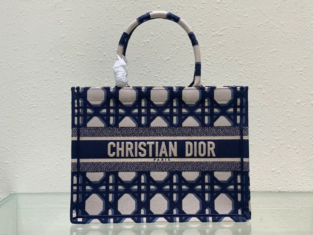Dior Geometric Pattern Medium Tote Bag image 1