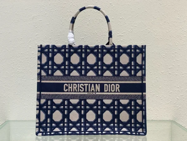 Dior Geometric Pattern Tote Bag image 1