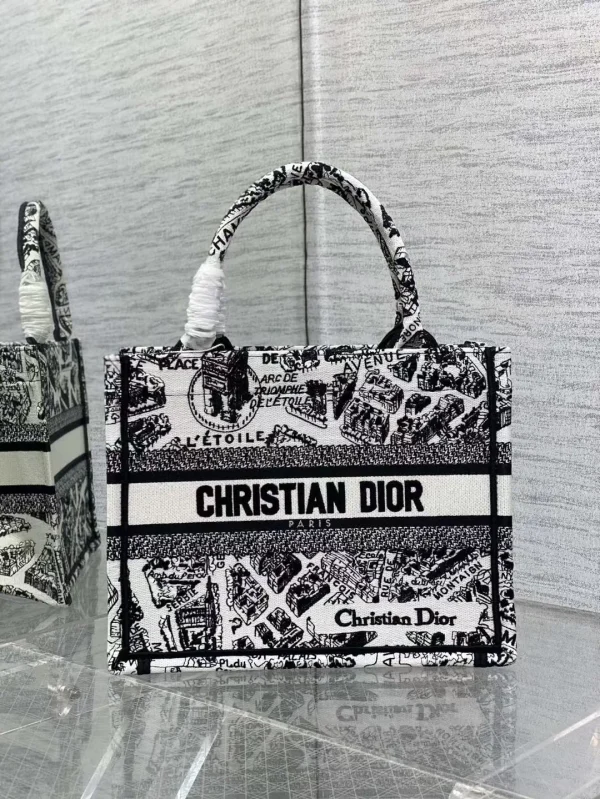 Dior Paris City Print Tote Bag image 1