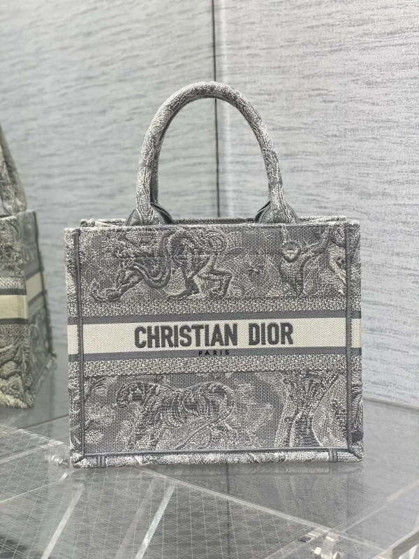 Dior Tiger Embroidered Tote Bag image 1