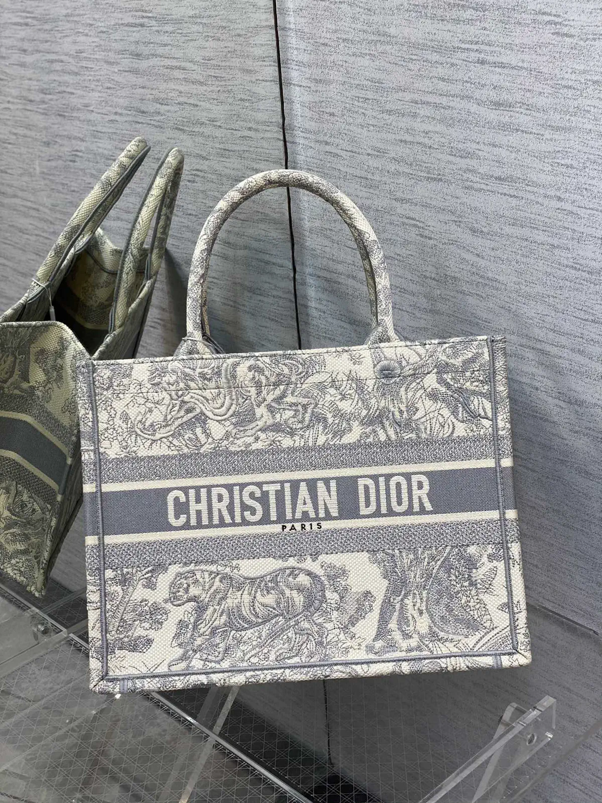 Dior Tiger Embroidered Tote Bag image 1