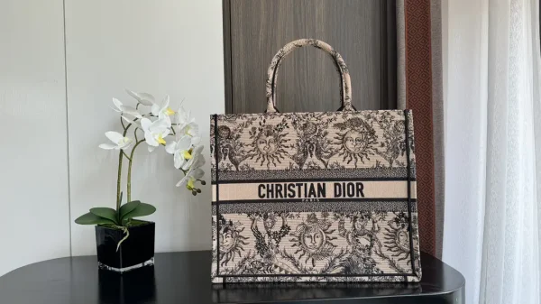 Dior Sun Embroidered Tote Bag image 1
