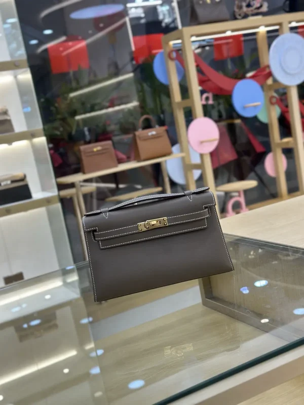 Hermès Mini Kelly Clutch Bag image 1