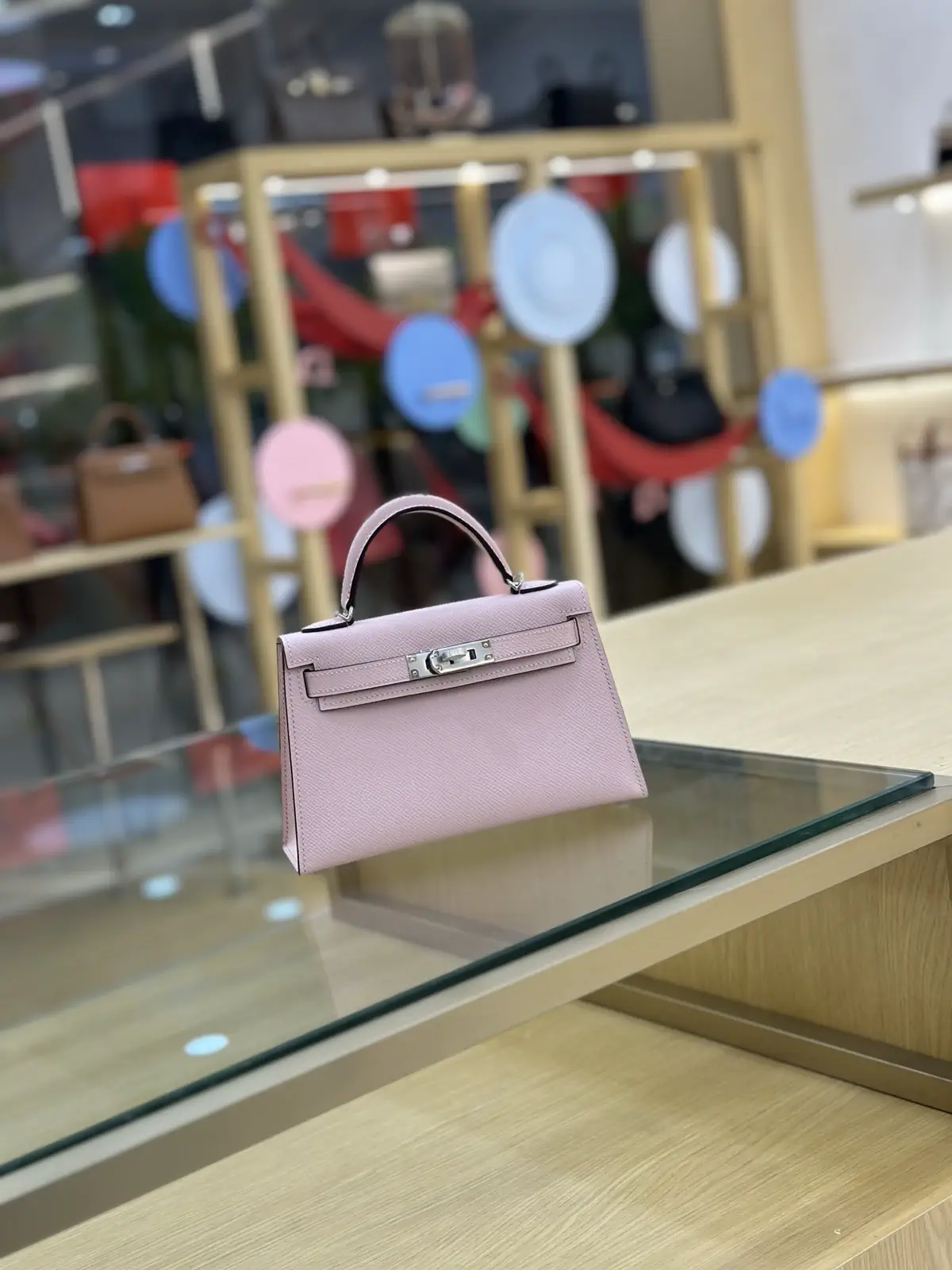 Hermès Mini Kelly 19 Top Handle Bag image 1