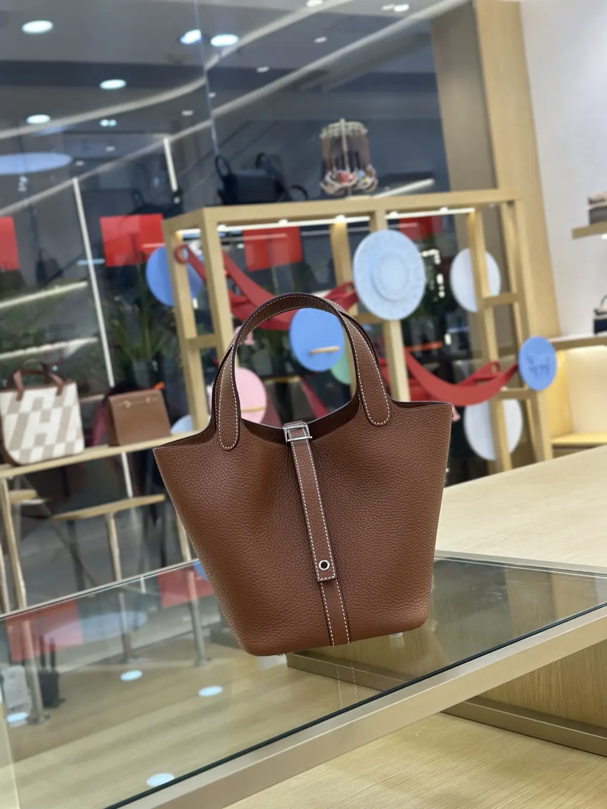 Hermès Brown Picotin Bucket Bag image 1