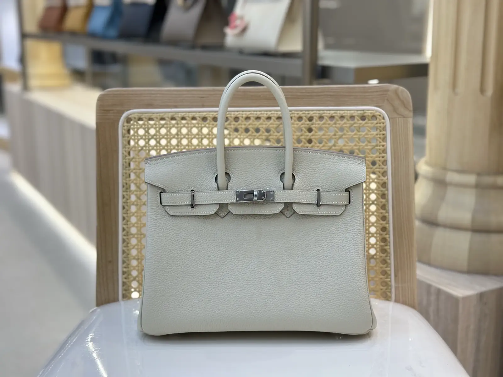 Hermès Light Beige Top Handle Bag image 1
