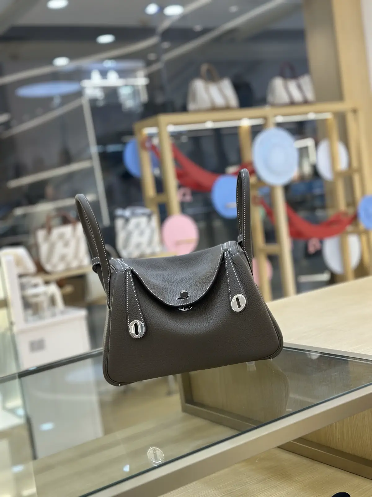 Hermès Gray Leather Shoulder Bag image 1