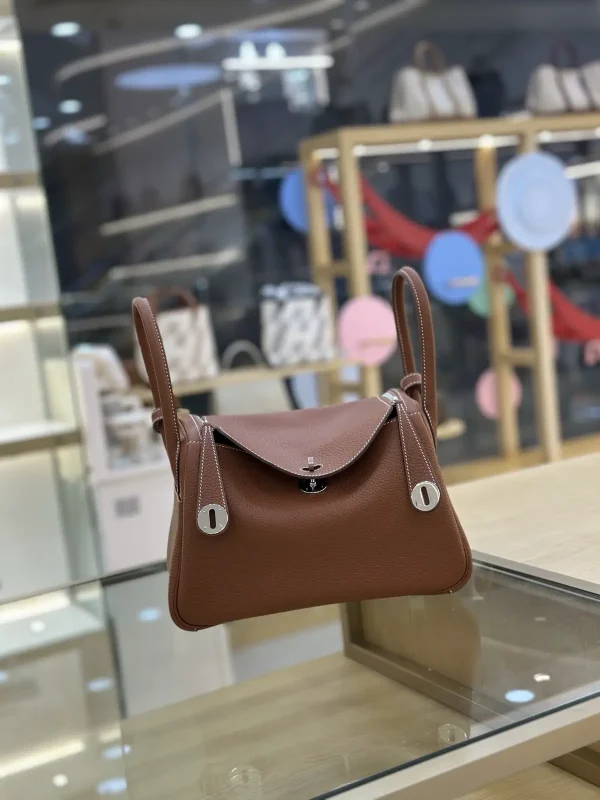 Hermès Brown Leather Shoulder Bag image 1