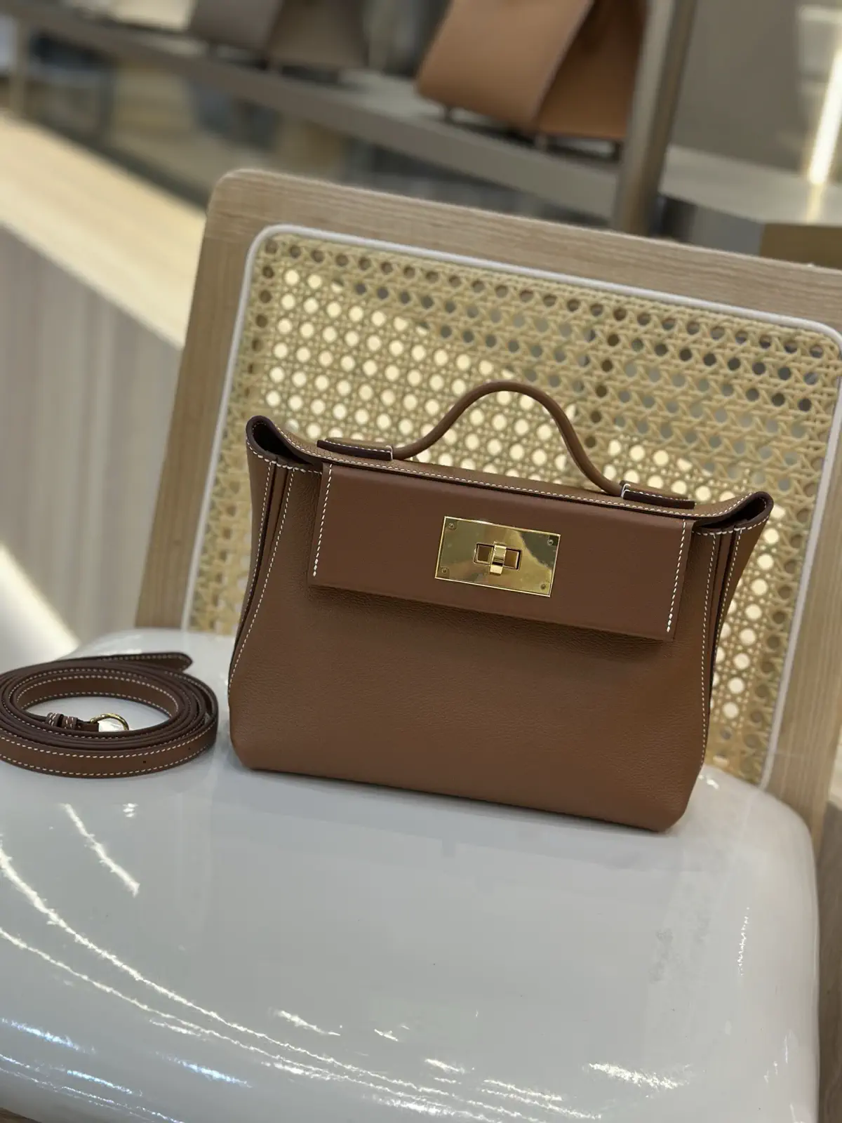 Hermès 2424 Mini 21cm Top Handle Bag image 1