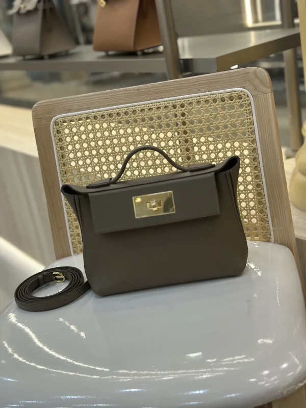 Hermès 2424 Mini 21cm Top Handle Bag image 1