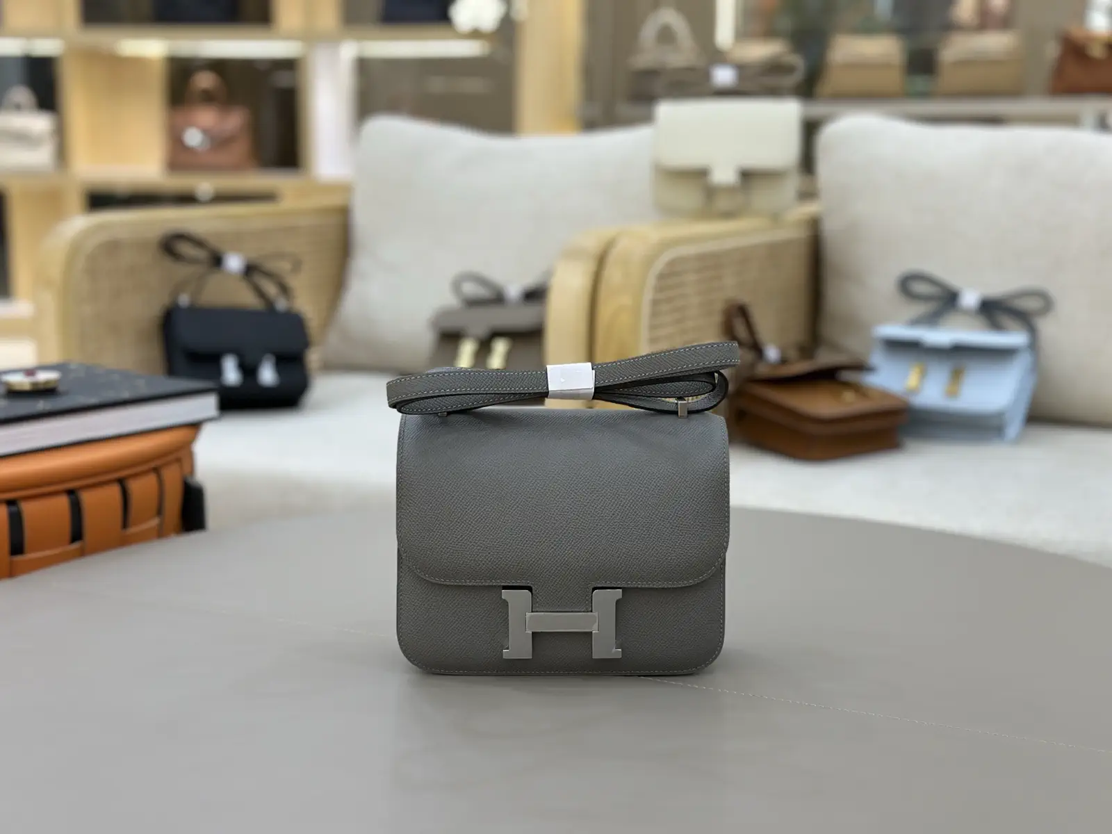 Hermès Gray Constance 19 Shoulder Bag image 1
