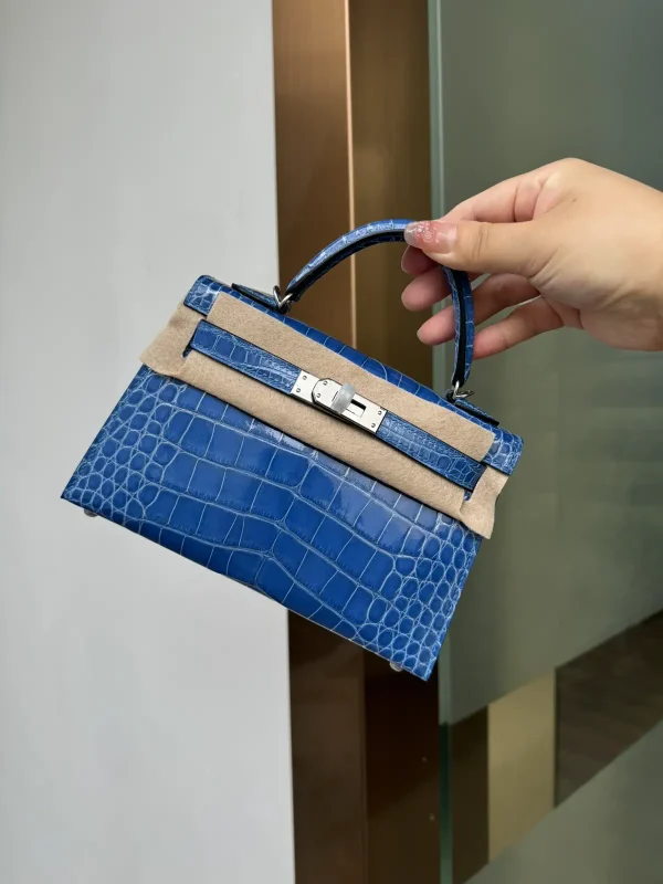 Mini Crocodile Pattern Top Handle Bag image 1