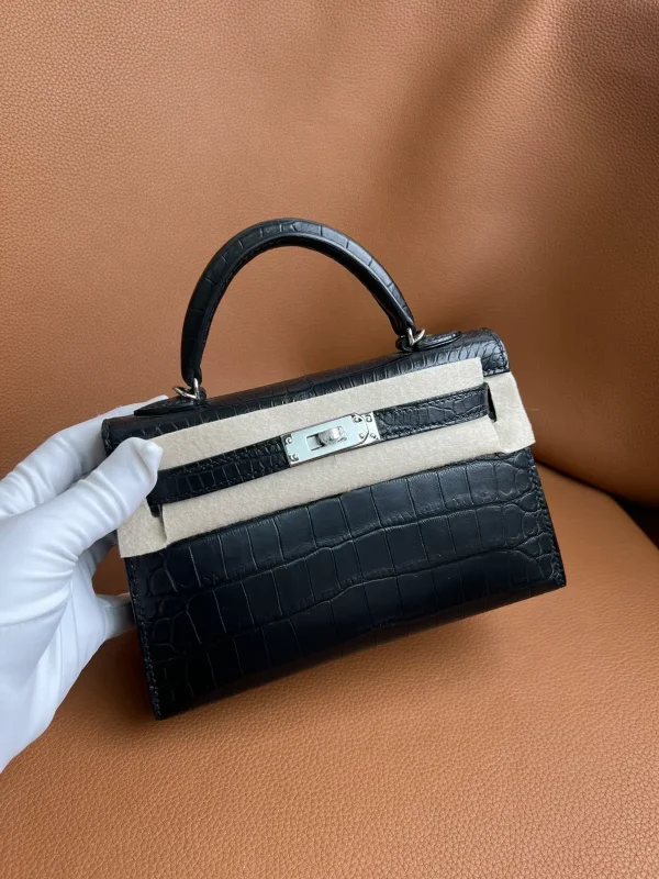 Hermès Mini Kelly Top Handle Bag image 1