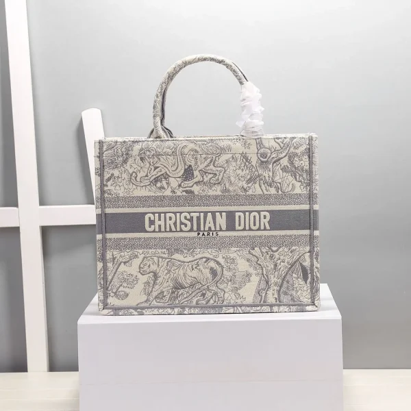 Dior Tiger Embroidered Tote Bag image 1