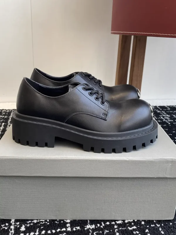 Black Chunky Sole Lace-Up Derby Shoes image 1