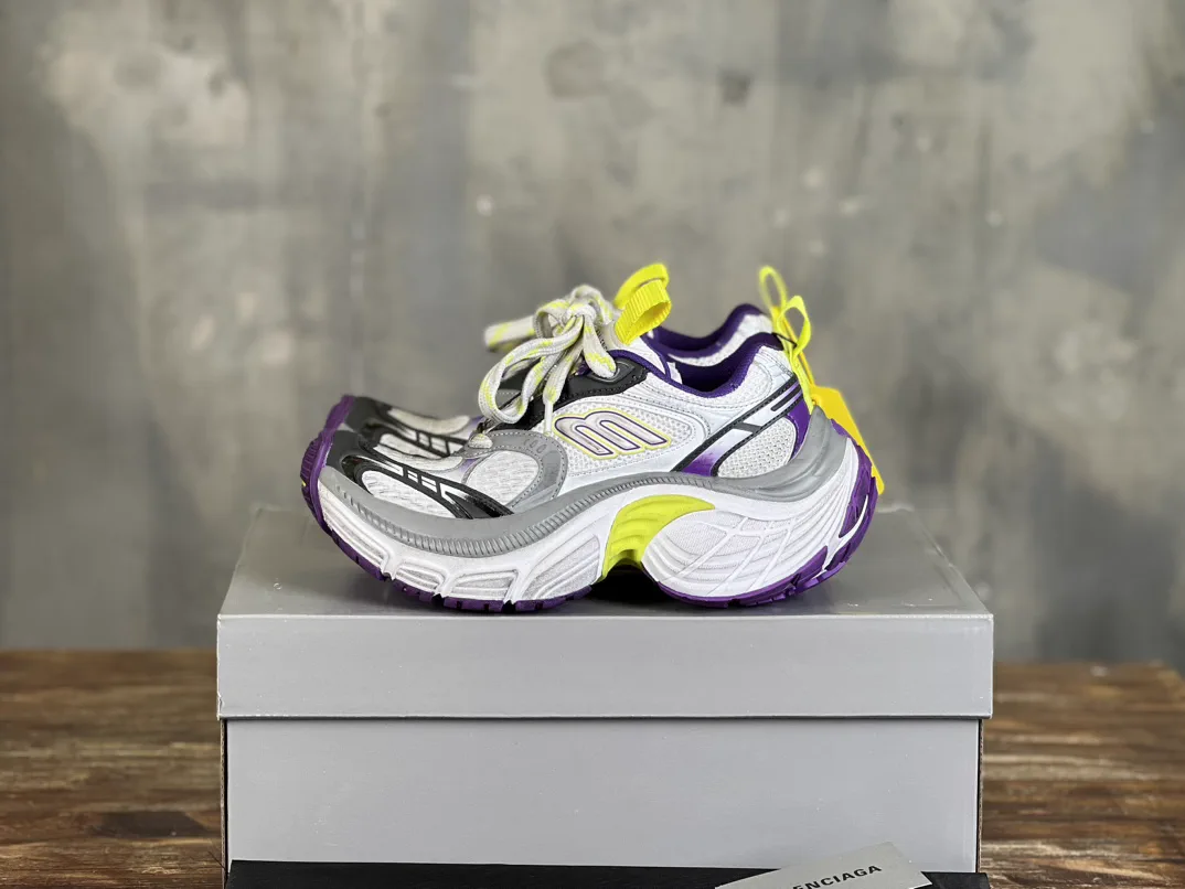 Balenciaga 6XL Round Toe Lace-Up Low-Top Chunky Sneakers image 1