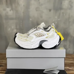Balenciaga 6XL Round Toe Lace-Up Low-Top Chunky Sneakers image 1