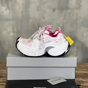 Balenciaga 6XL Round Toe Lace-Up Low-Top Chunky Sneakers image 1