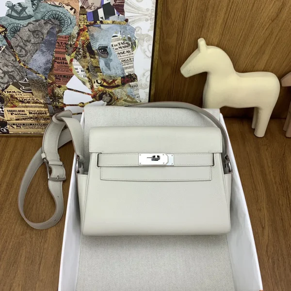 Hermès Light Gray Kelly Messenger Bag image 1