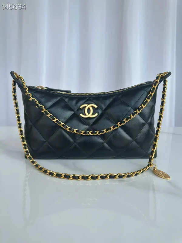 Chanel Quilted Shoulder Bag image 1